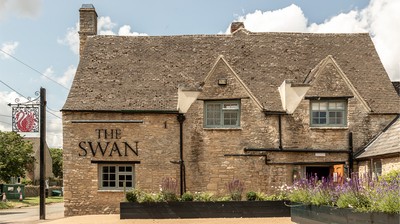 A Restaurant Worth Travelling To: The Swan, Cotswolds