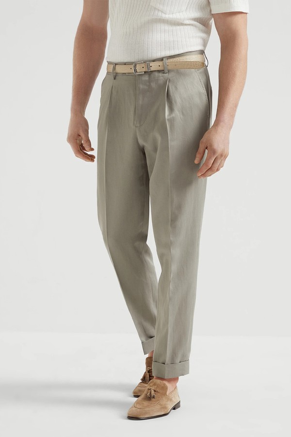 Délavé Silk & Linen Twill Leisure Fit Trousers With Pleat from Brunello Cucinelli