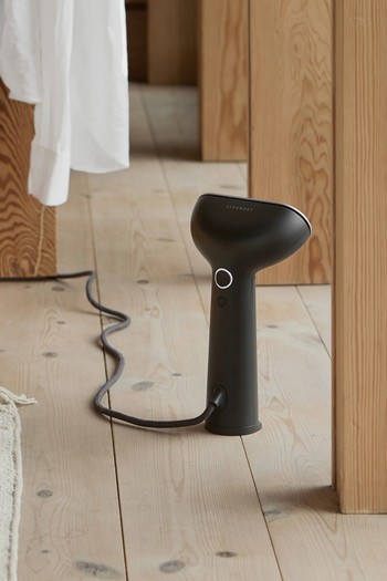 Cirrus 2 Handheld Steamer from Steamery