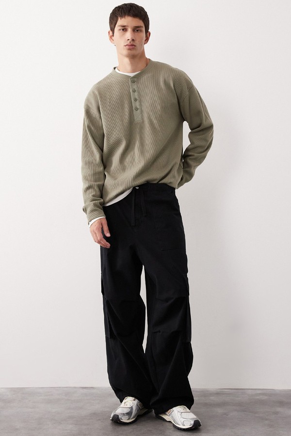 AC-T-253 Heavyweight Oversized Henley Waffle Long Sleeve T-Shirt