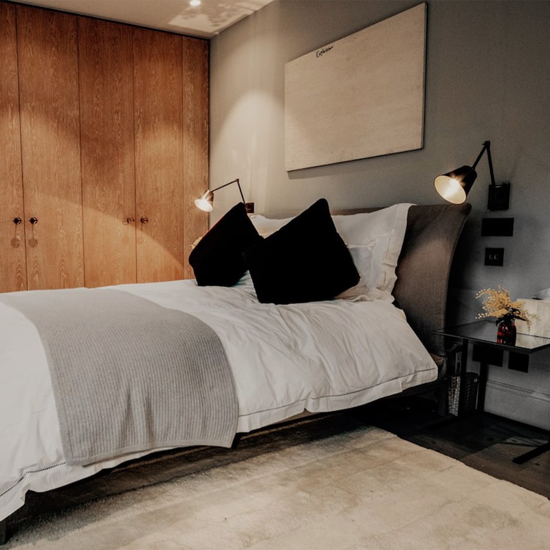 7 London Airbnbs For A Group Stay