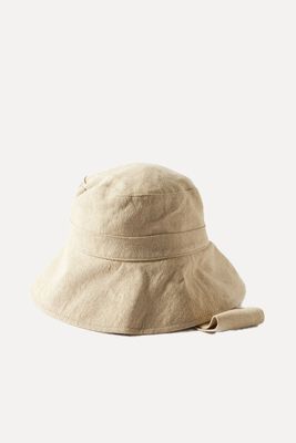 Bob Bando Linen Bucket Hat from Jacquemus