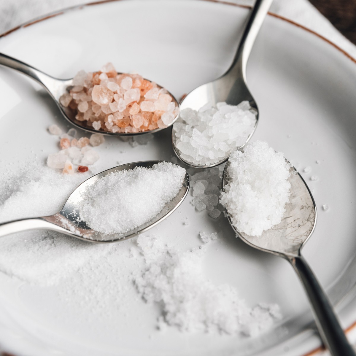 The Pros & Cons Of Having Salt In Your Diet