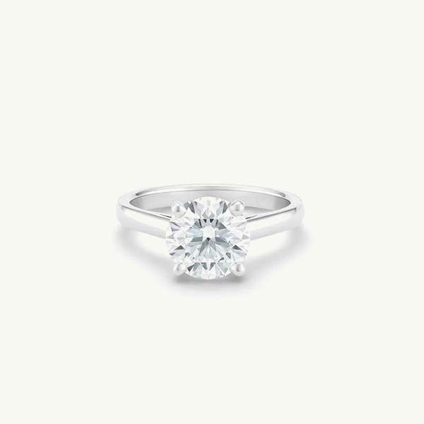 DB Classic Round Brilliant Diamond Ring