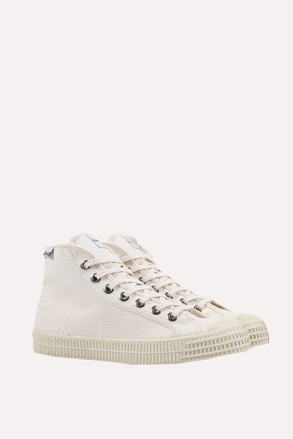 Dribble Contrast Shoes from Novesta