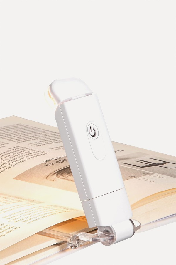 Reading Light from Dewenwils