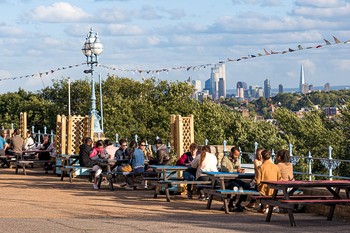 Hullaballoo, Alexandra Palace