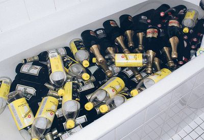 An Expert’s Guide To Dealing With A Hangover