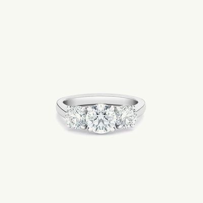 DB Classic Trio Round Brilliant Diamond Ring