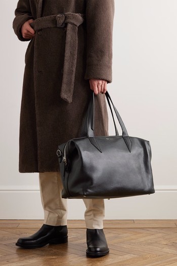 Nomad Leather Weekend Bag from Métier