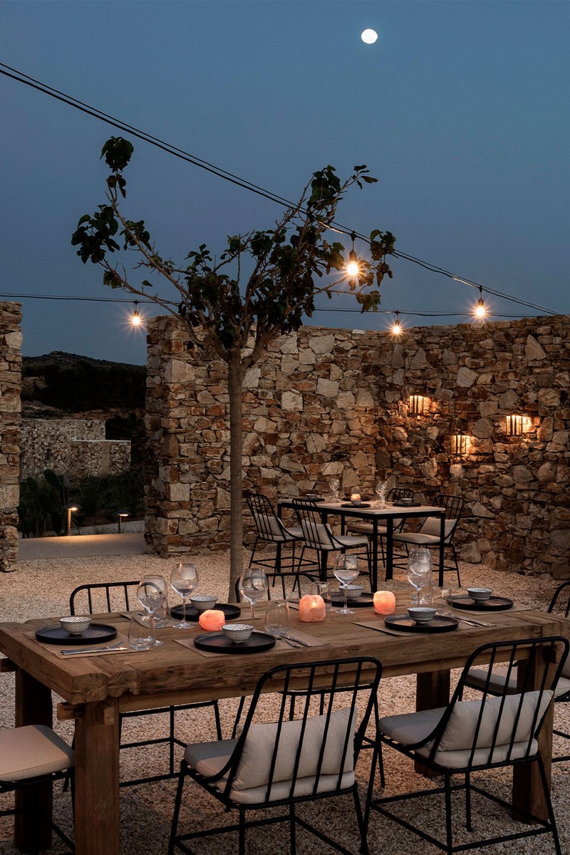 The Rooster, Antiparos