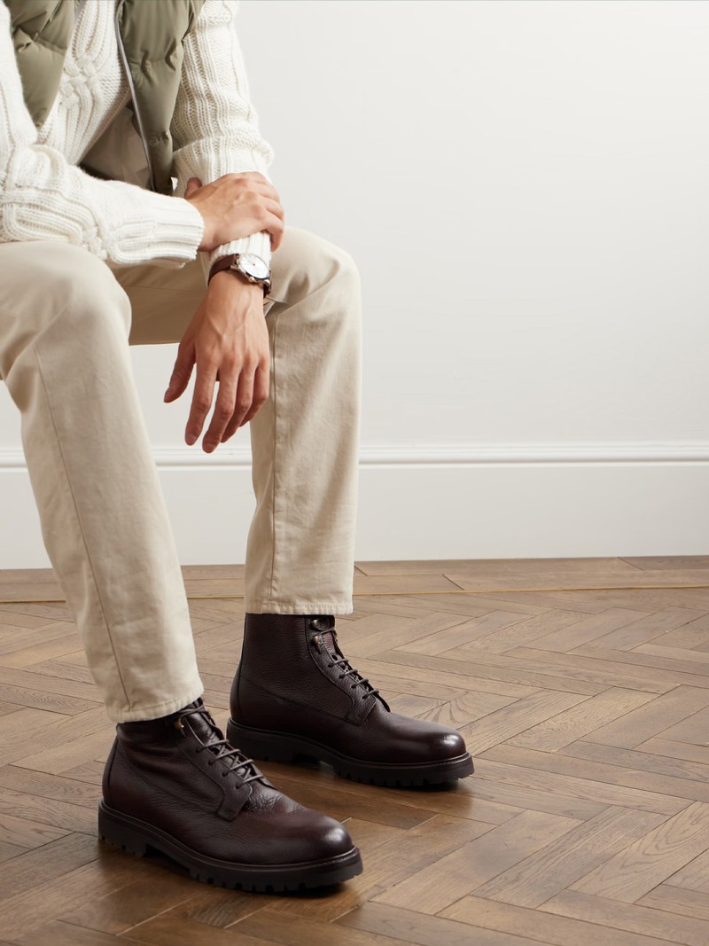 The Best Walking Boots For Winter