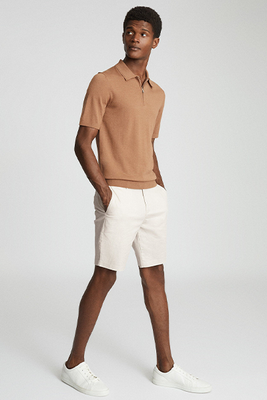 Wicket Casual Chino Shorts in Chalk from Reiss