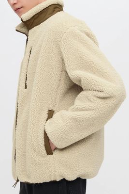 Windproof Outer Fleece Jacket from Uniqlo