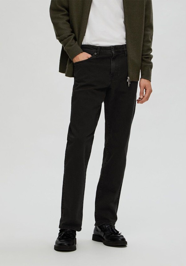 Black Straight Fit Jeans