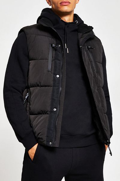 Black Padded Double Pocket Gilet