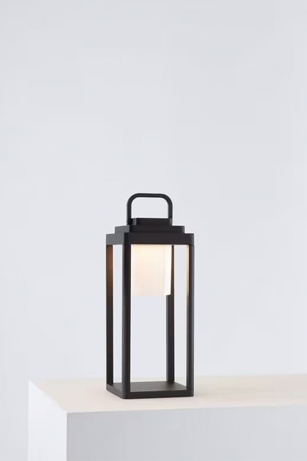 Rechargeable Portable Outdoor Lantern from Där
