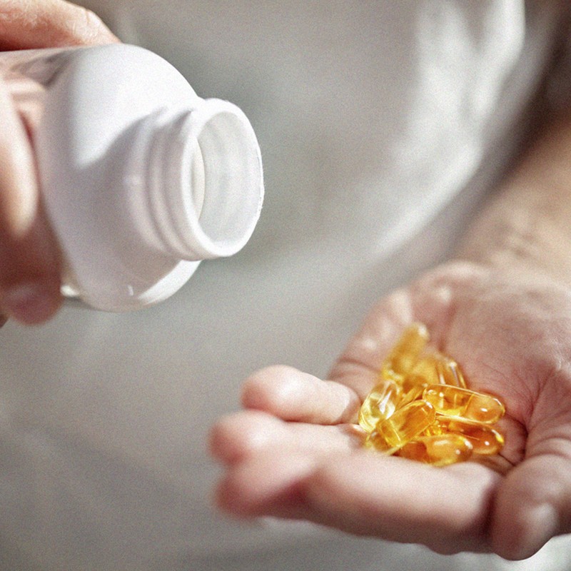 9 Men In Fitness Share Their Go-To Supplements