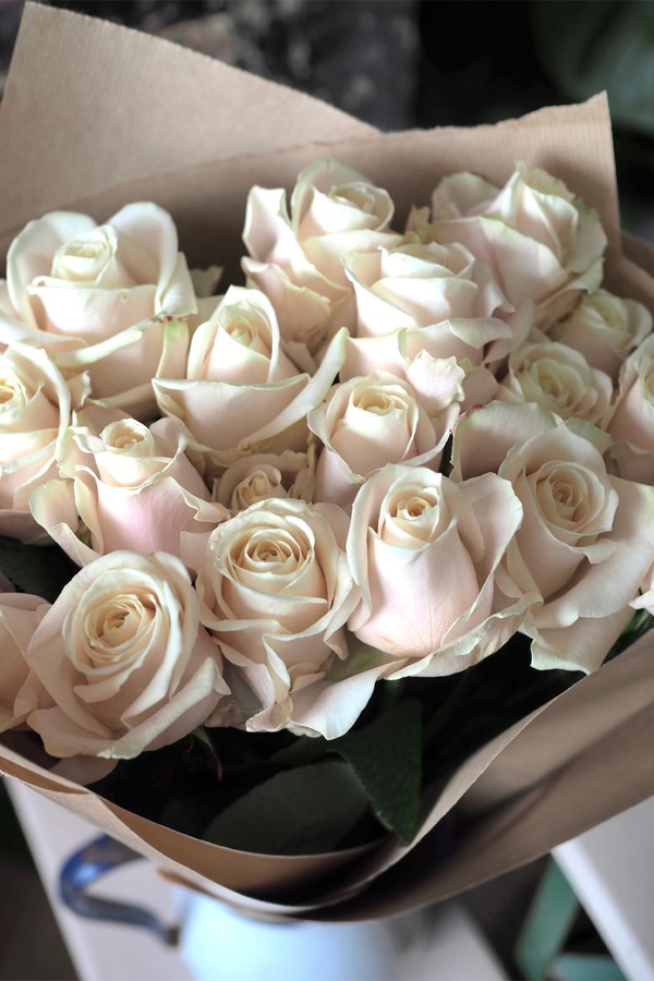 Armful Of Roses Bouquet from Pamplemousse
