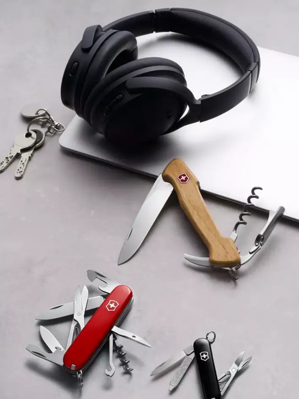 Why Every Man Needs A Swiss Army Knife