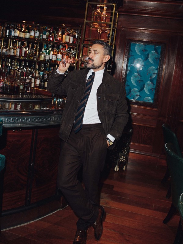 3 Guys Doing NYE In Style