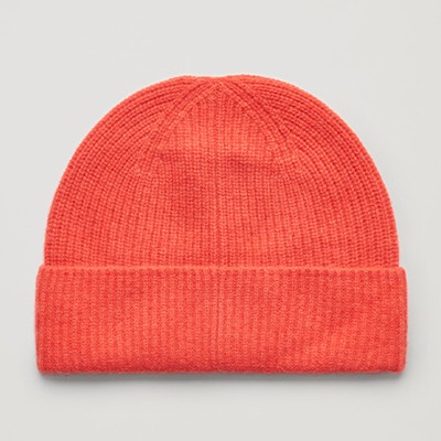 Unisex Oversized Cashmere Hat from COS